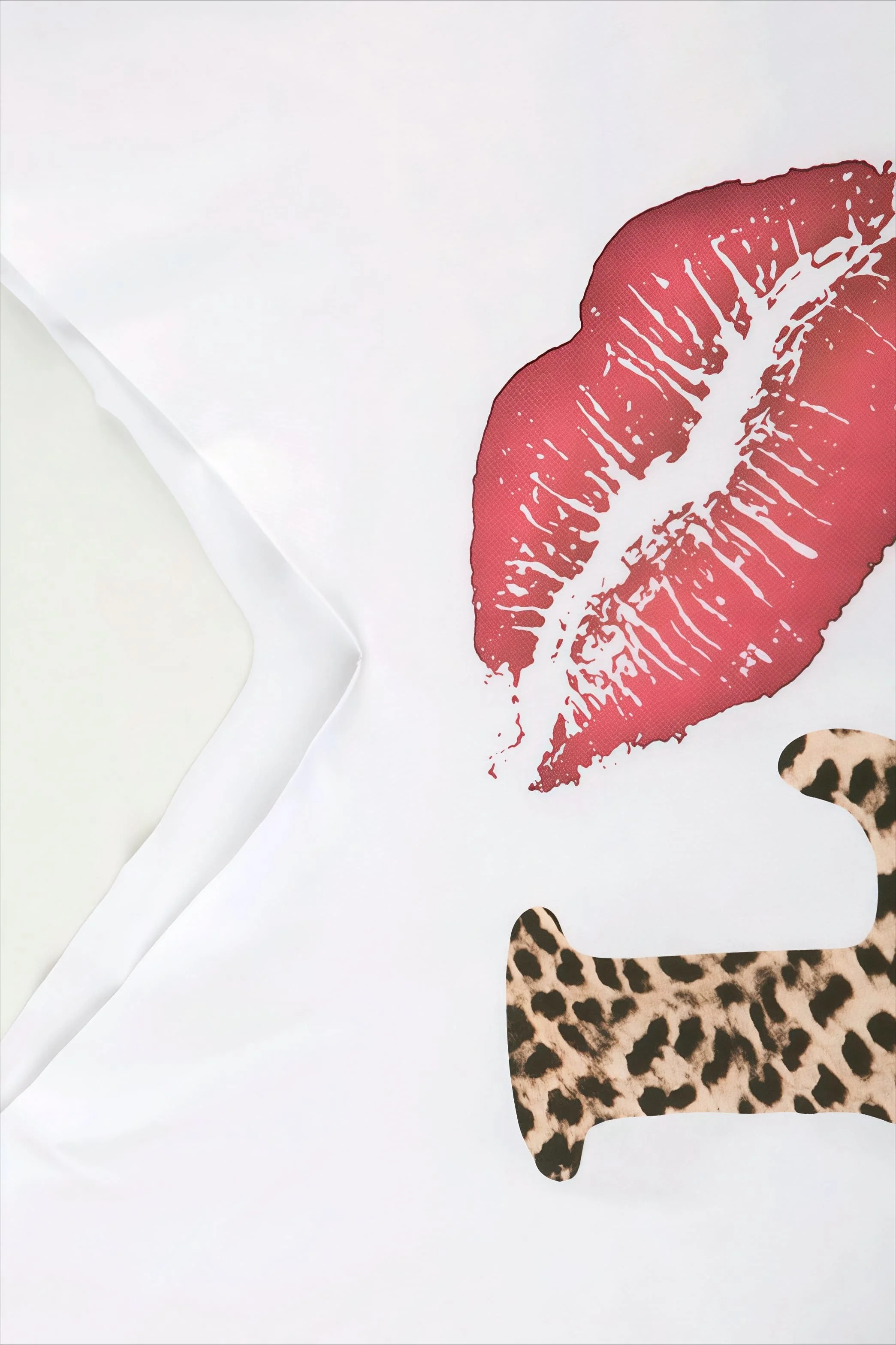 Street Style Leopard Letter Print V Neck Sexy Crop Top T-shirt - Image 5