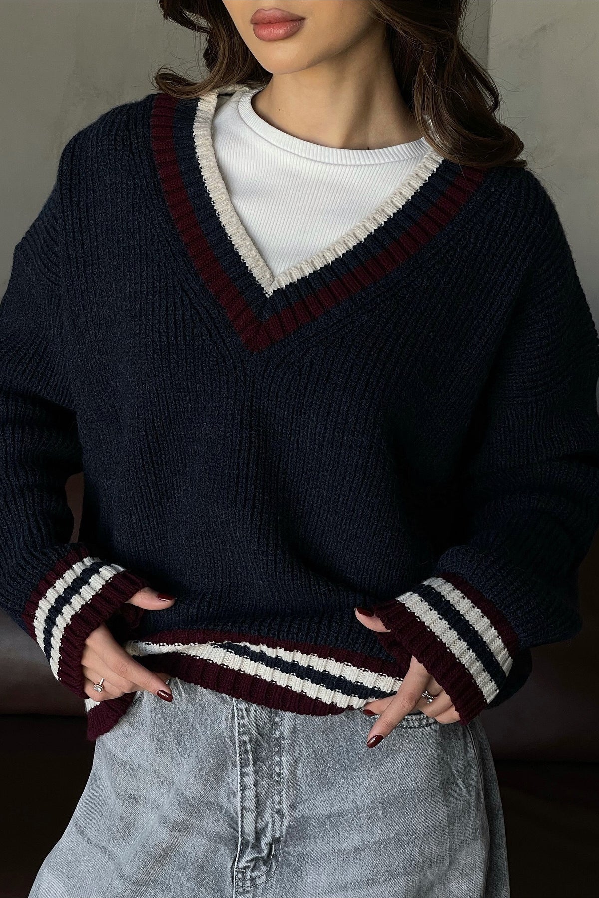 Striped Contrast V Neck Loose Long Sleeve Sweater - Image 4