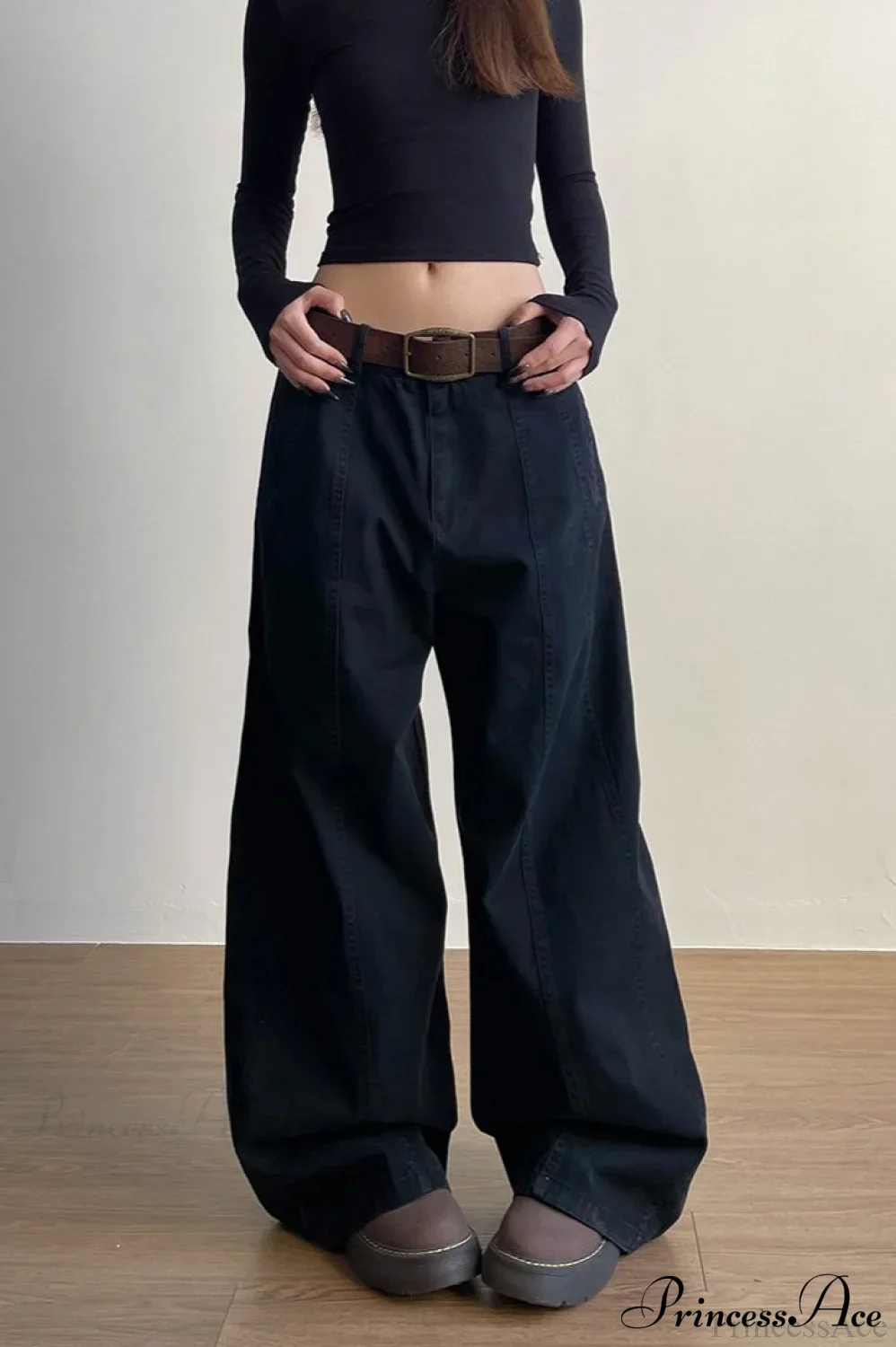 Structured Tailored Wide-Leg Cargo Pants - Image 3