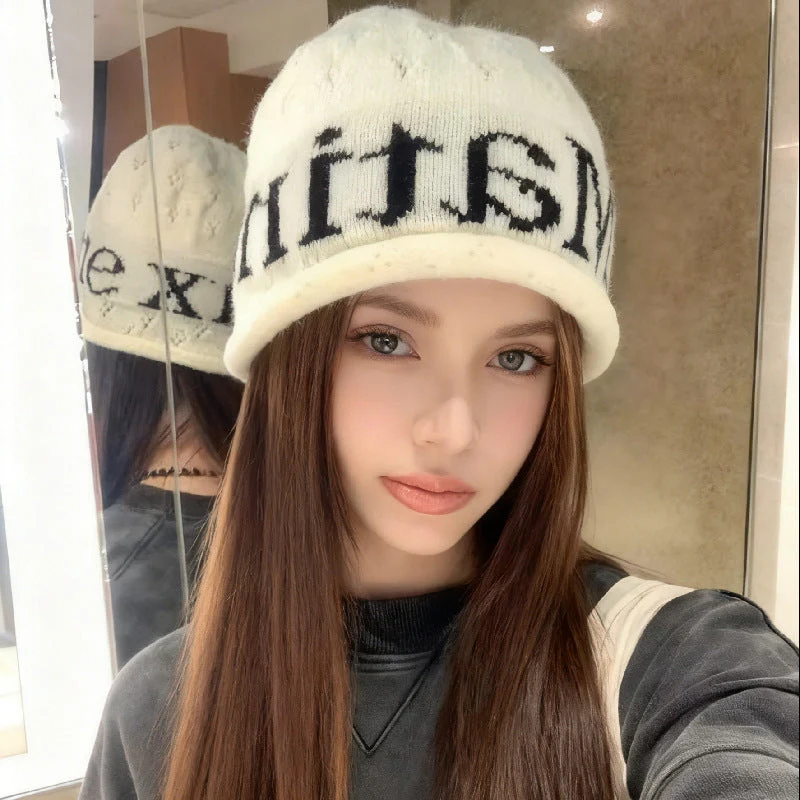 Stylish Letter Warm Slouchy Knitted Hat - Image 3