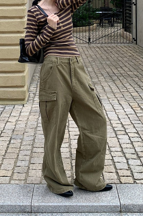 Textured Cargo Bootcut Casual Jeans - Image 4
