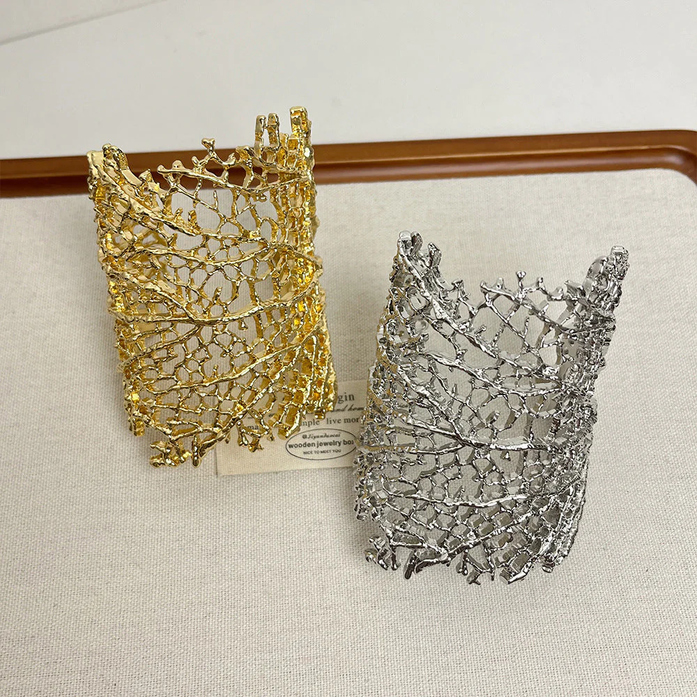 Textured Coral Hollow Open Bracelet - Image 3