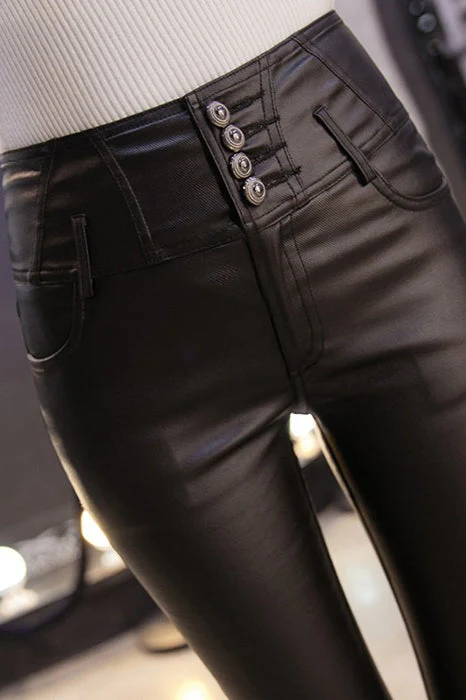 Thermal PU Coated Fleece Lined Plus Size Tapered Leggings - Image 6