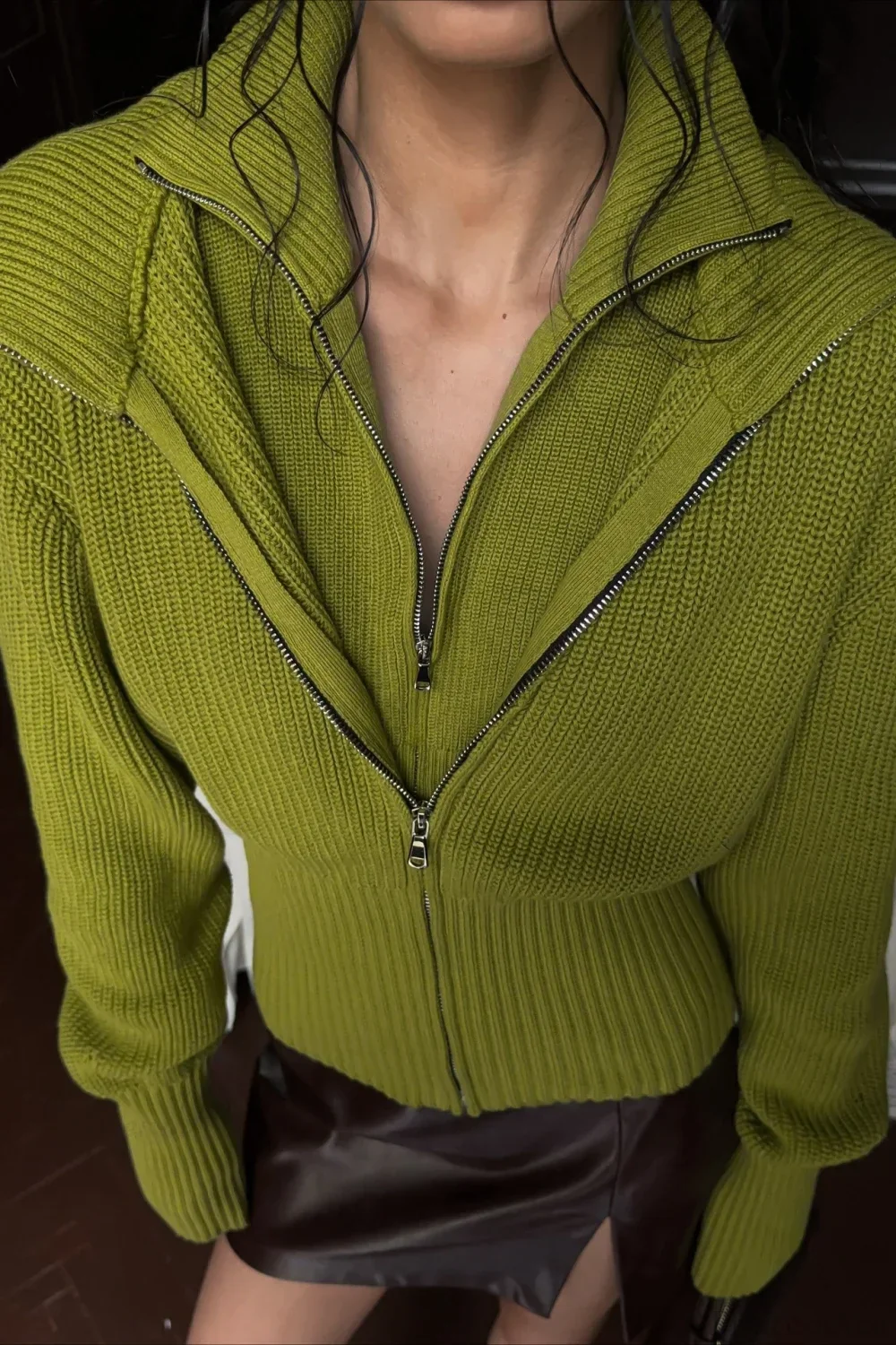 VintageTwo-in-one Solid Wide Lapel Zipper Sweater - Image 2