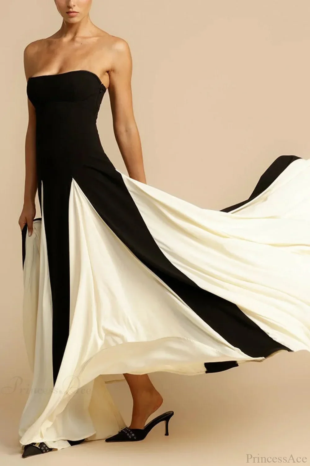 Two-Tone Paneled Tulle Strapless Evening Dress - Image 2