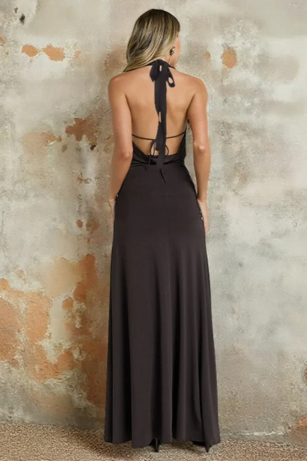 V-Neck Halter High Slit Fitted Party Dress - Image 4