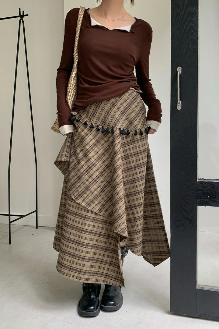 Vintage Asymmetrical Plaid Maxi Skirt - Image 3