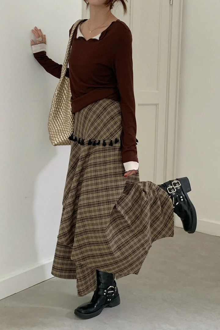 Vintage Asymmetrical Plaid Maxi Skirt - Image 4