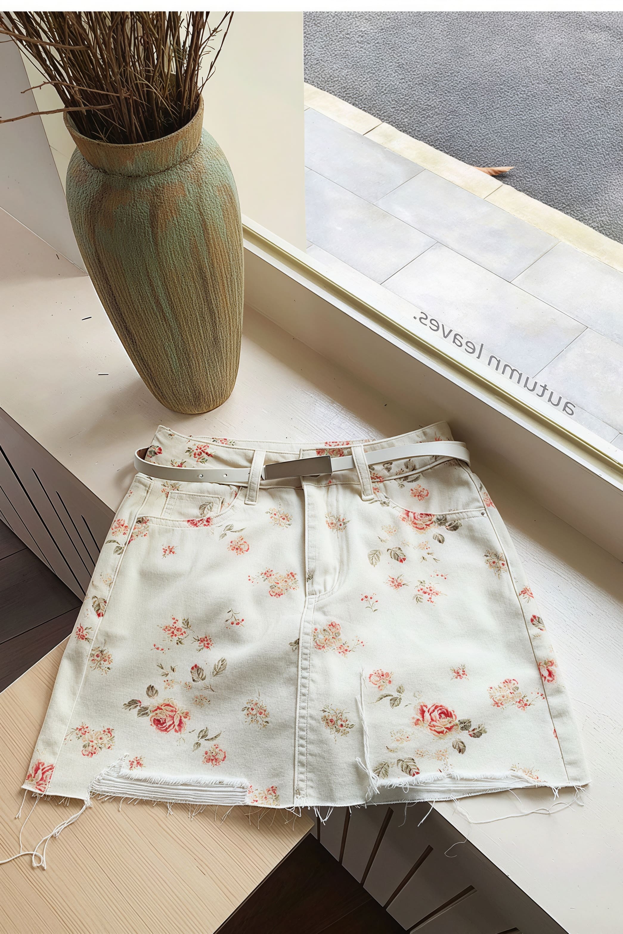 Vintage Floral Denim High Waist Bodycon Mini Skirt - Image 5