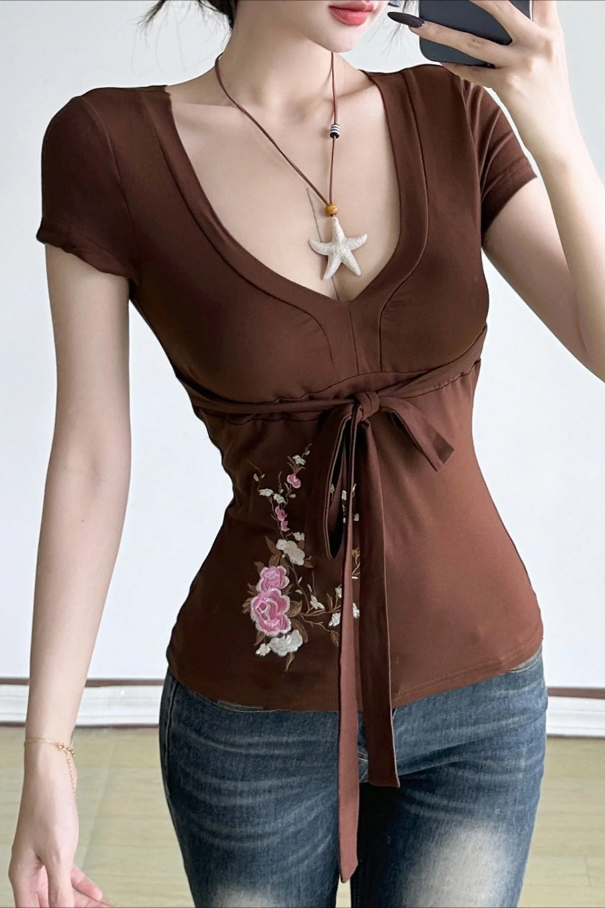 Vintage Floral Embroidery Tie Waist V Neck T-shirt - Image 2