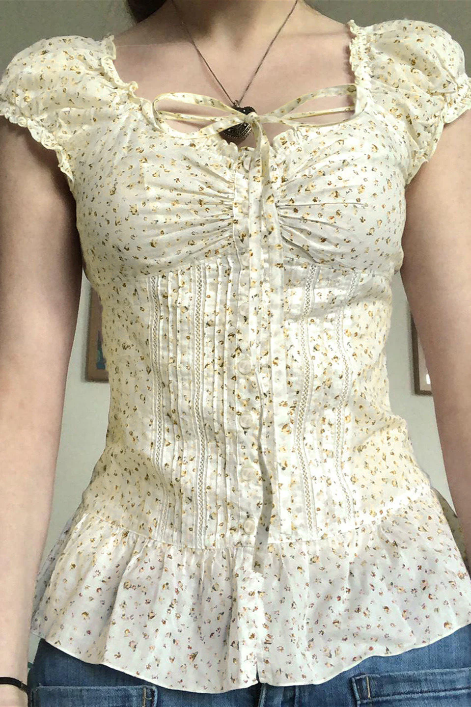 Vintage Floral Tie Buttoned Puff Sleeve Blouse - Image 2