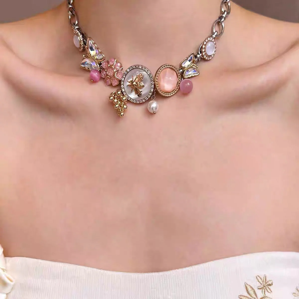 Vintage Gem Beaded Stackable NeckLace - Image 3
