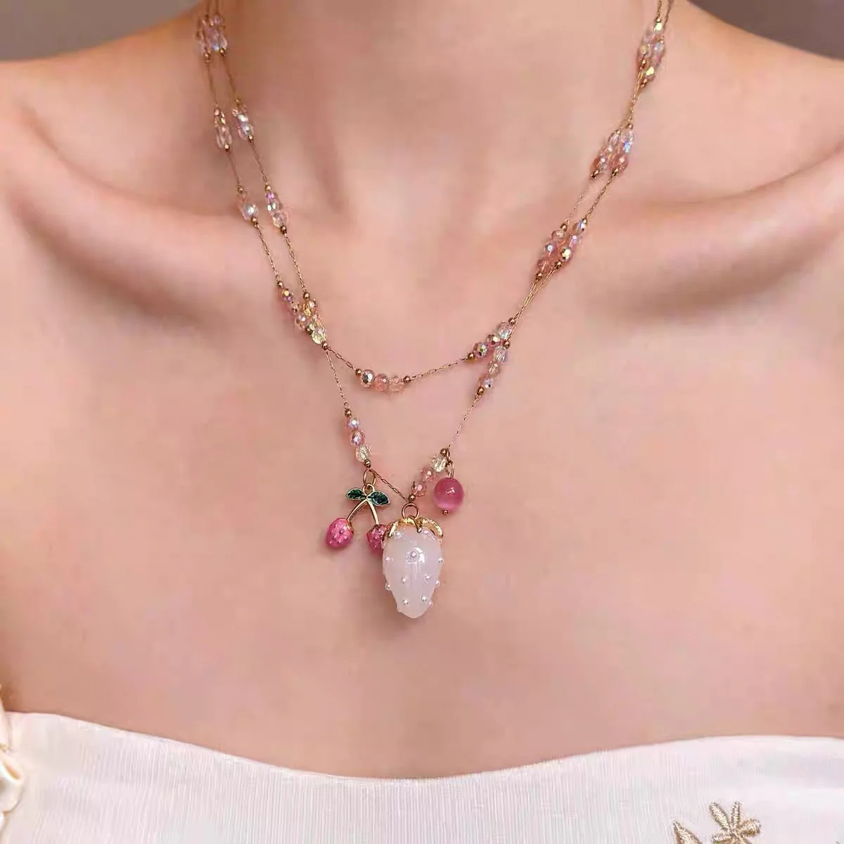 Vintage Gem Beaded Stackable NeckLace - Image 4
