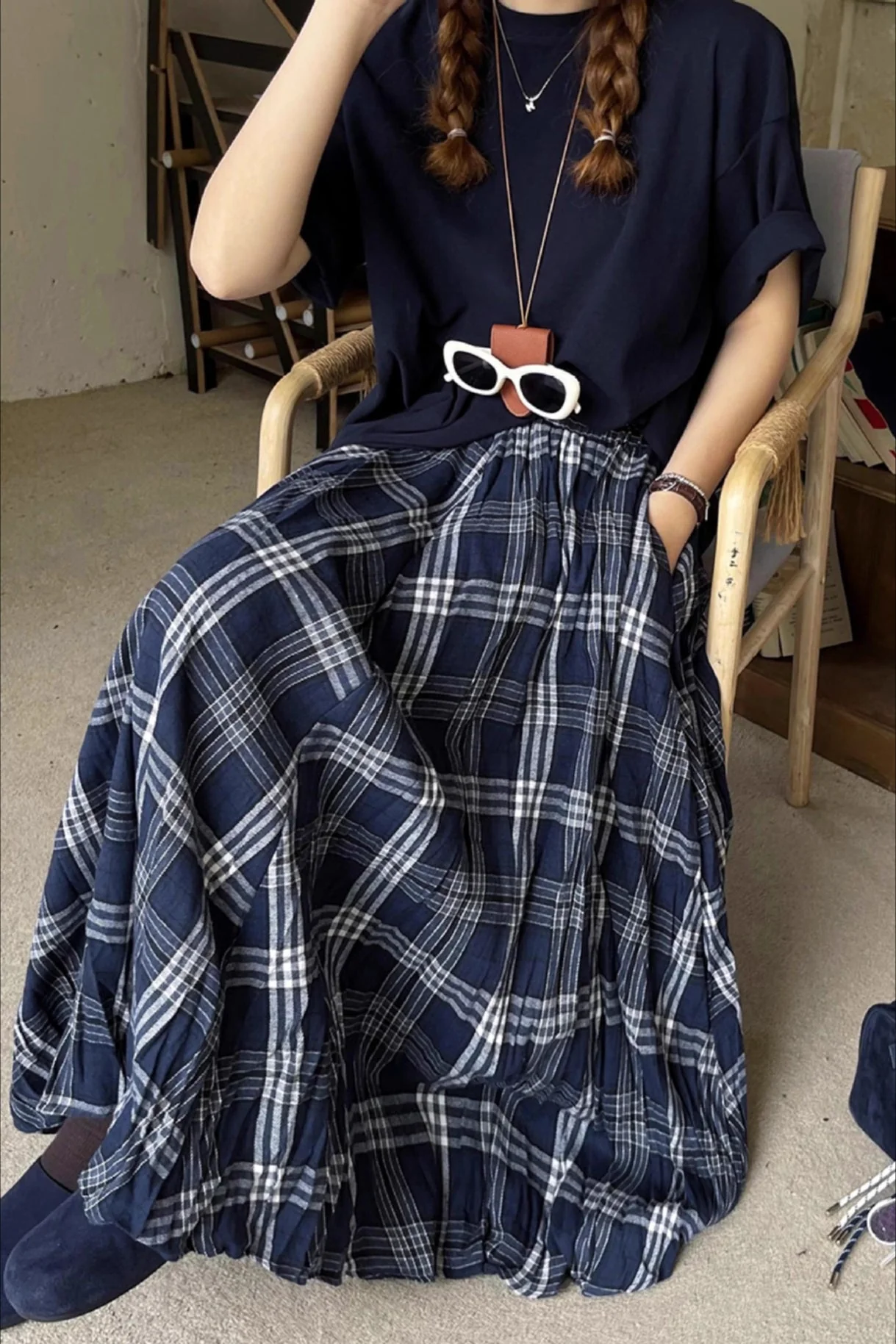 Vintage High-Waist Plaid Flared Skirt - Image 3
