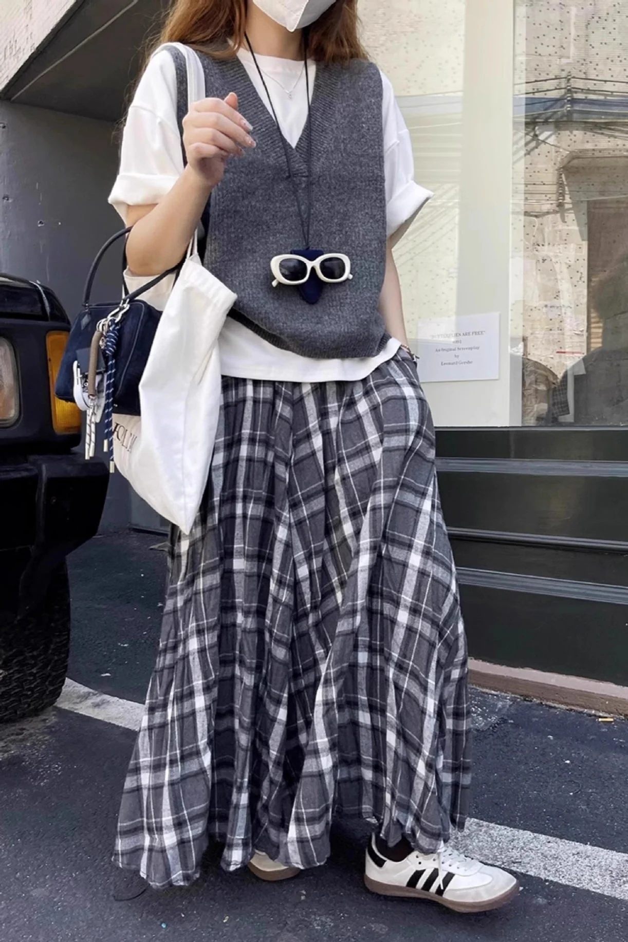 Vintage High-Waist Plaid Flared Skirt - Image 4