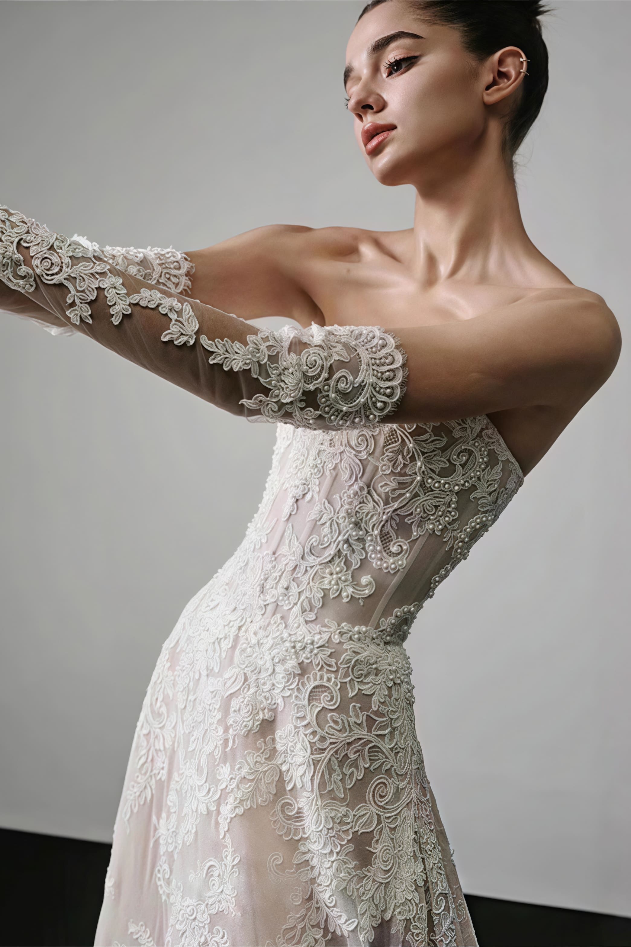 Vintage Lace Bandeau Floral Print Reception Dress - Image 4