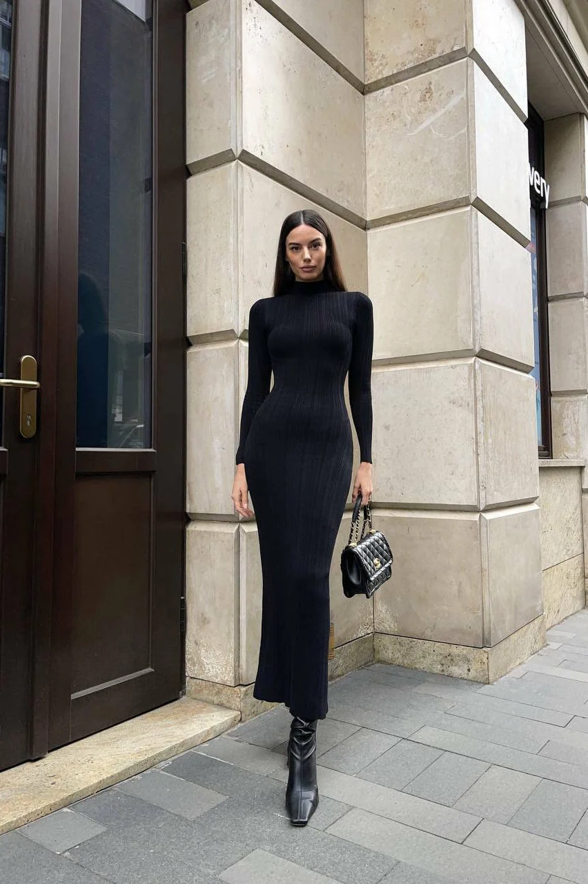 Vintage Long Sleeve Off Shoulder Maxi Dress - Image 7
