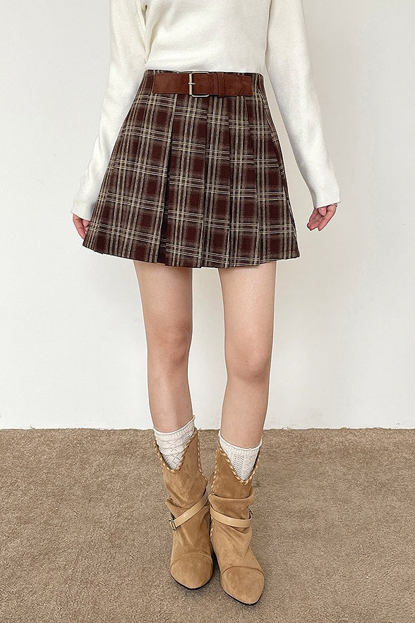 Vintage Plaid Pleated Skirt - Image 4