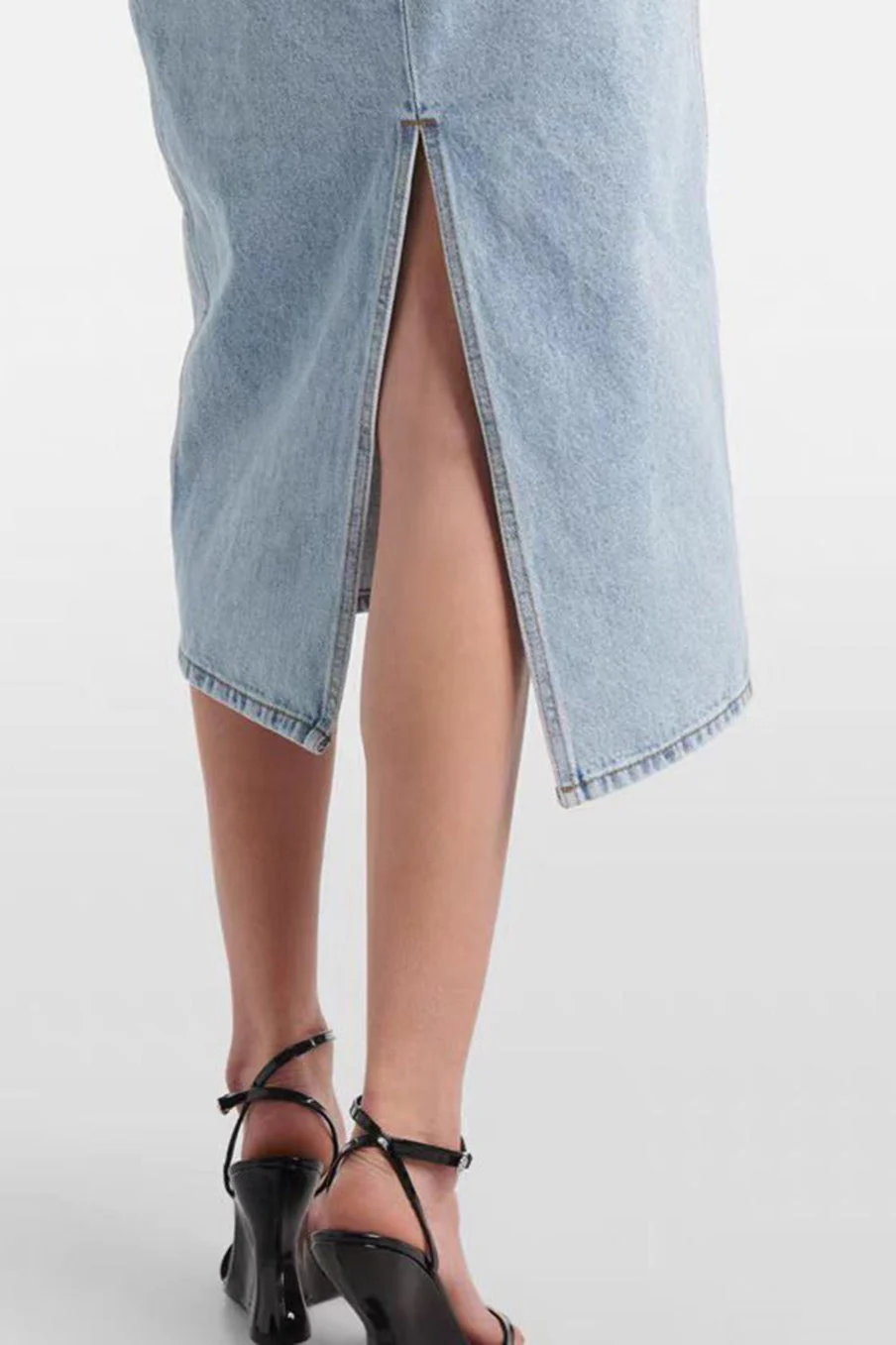 Vintage Ruched Rose Denim Skirt - Image 3