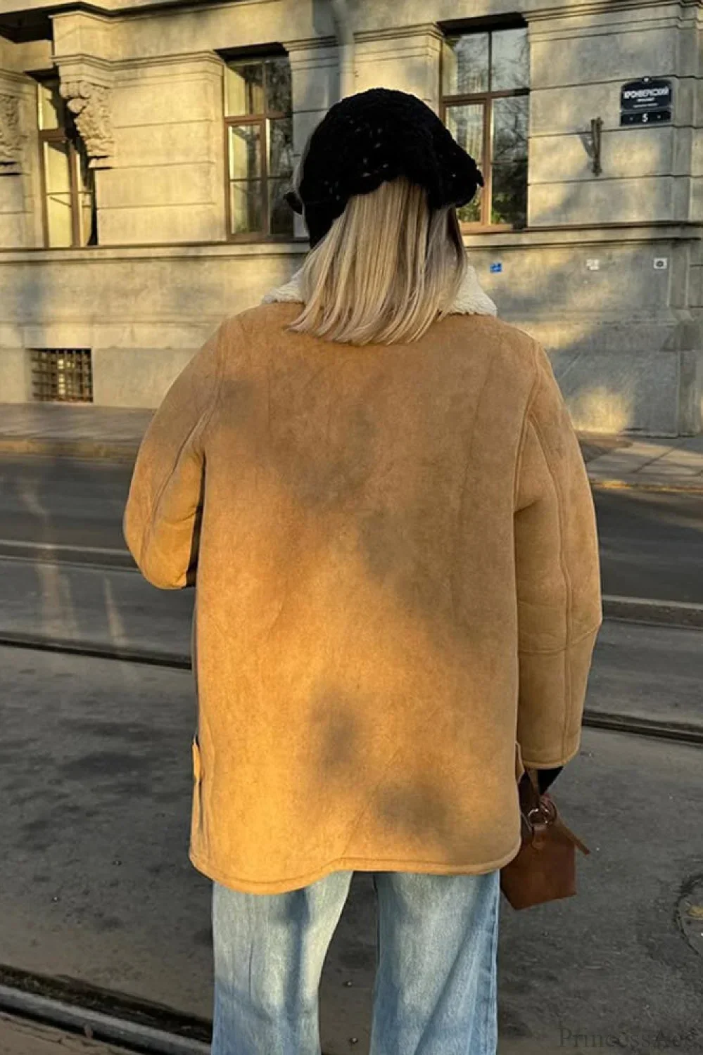 Vintage Suede Sherpa-Lined Wide Lapel Coat - Image 4