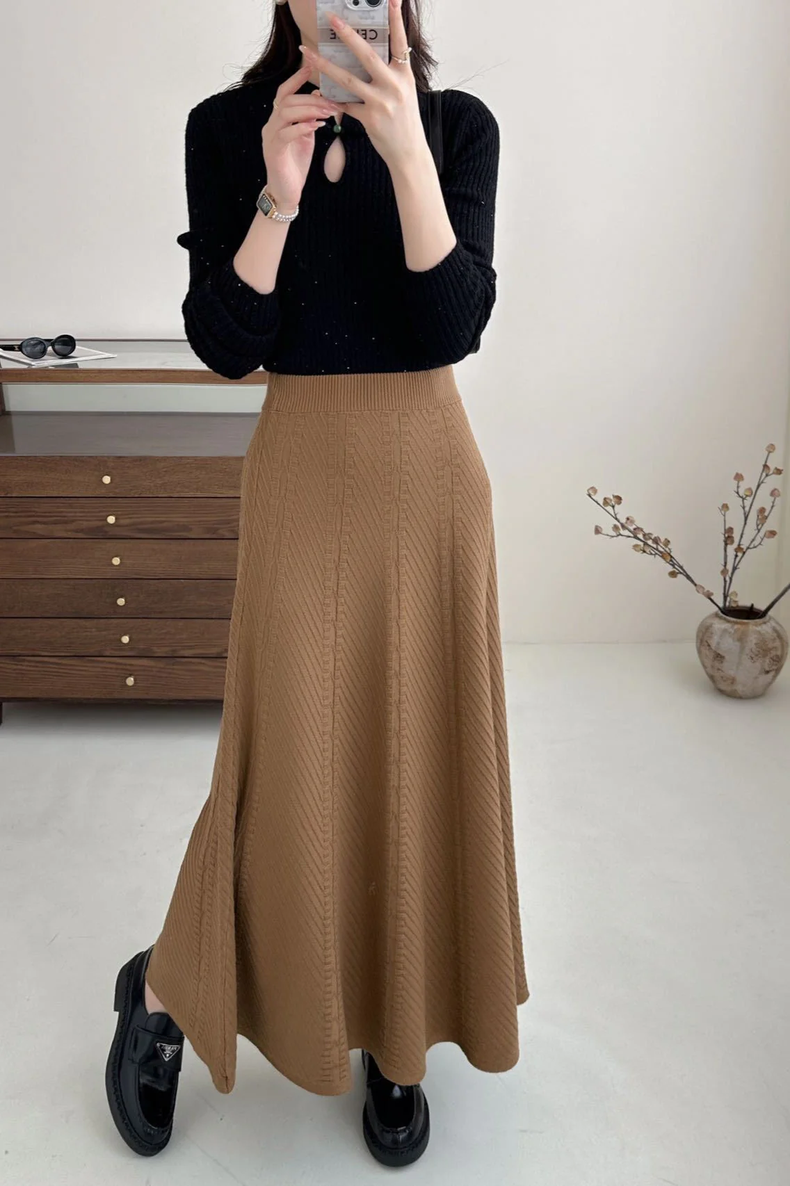 Vintage Textured-Knit High-Waist Maxi Skirt - Image 2