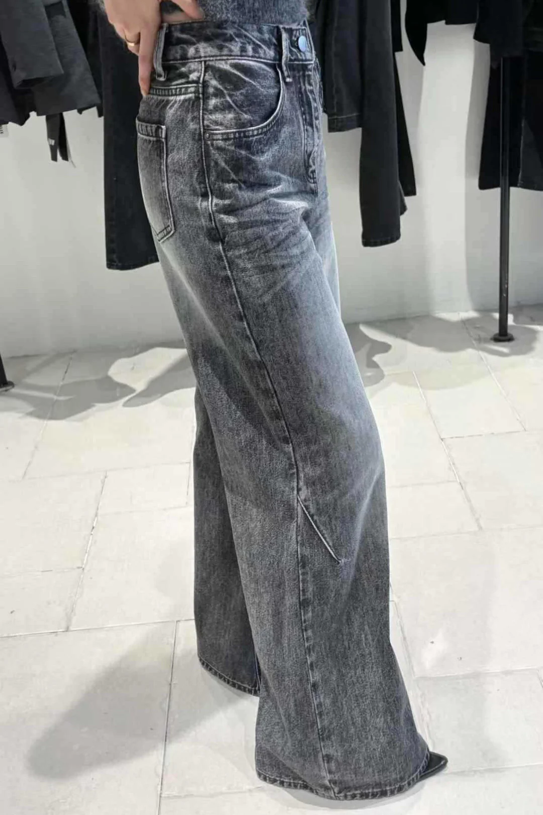 Vintage Washed Straight Wide Leg Jeans - Image 2