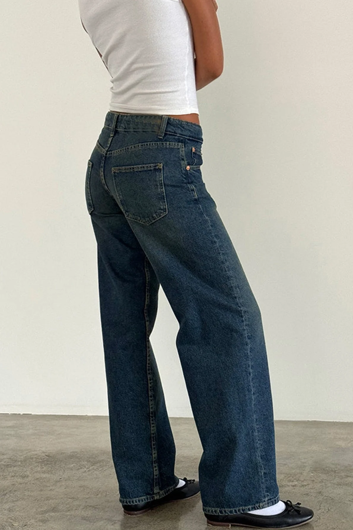 Vintage Washed Stretchy Straight Leg Jeans - Image 6