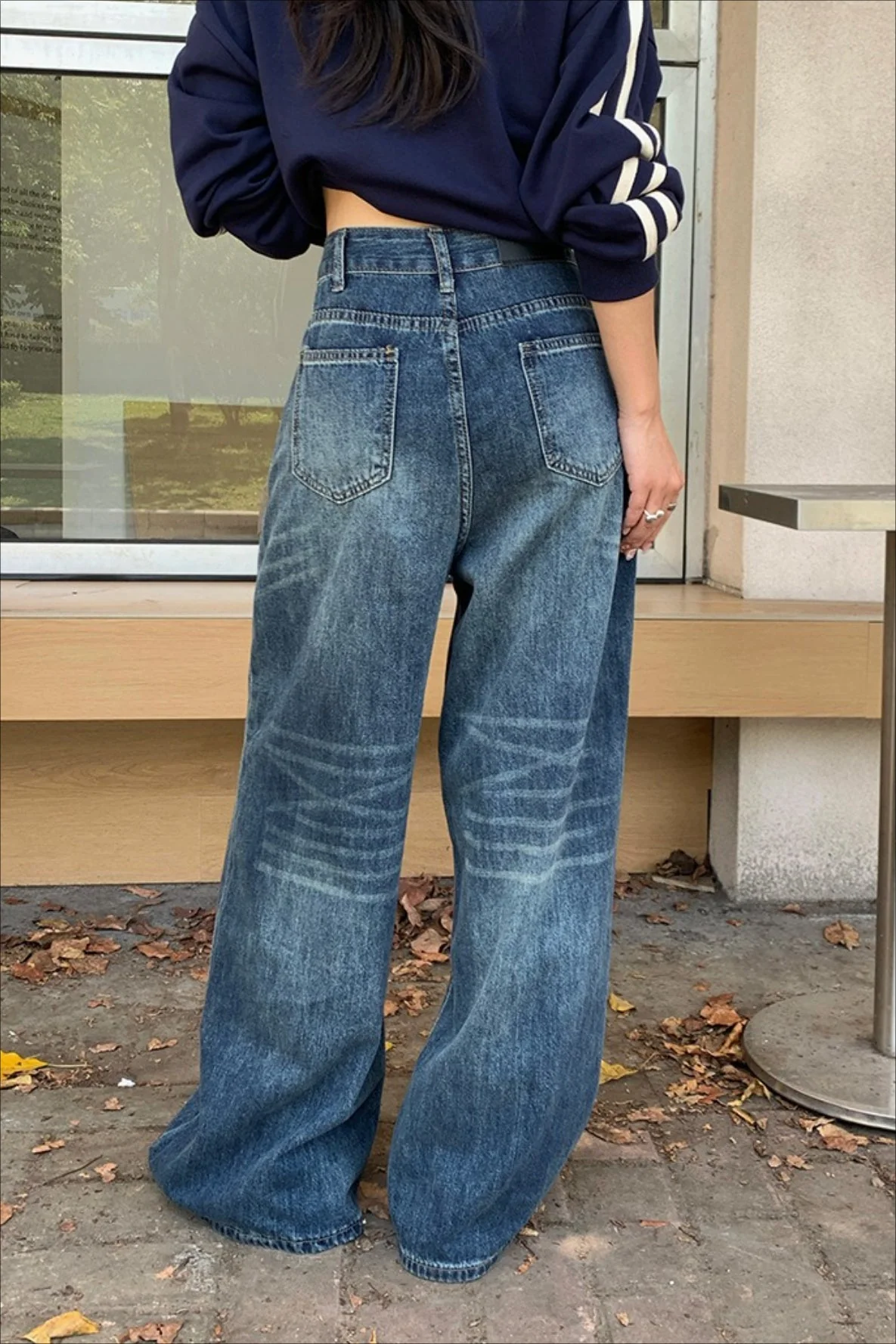 Vintage Washed Whisker High Waist Loose Jeans - Image 2