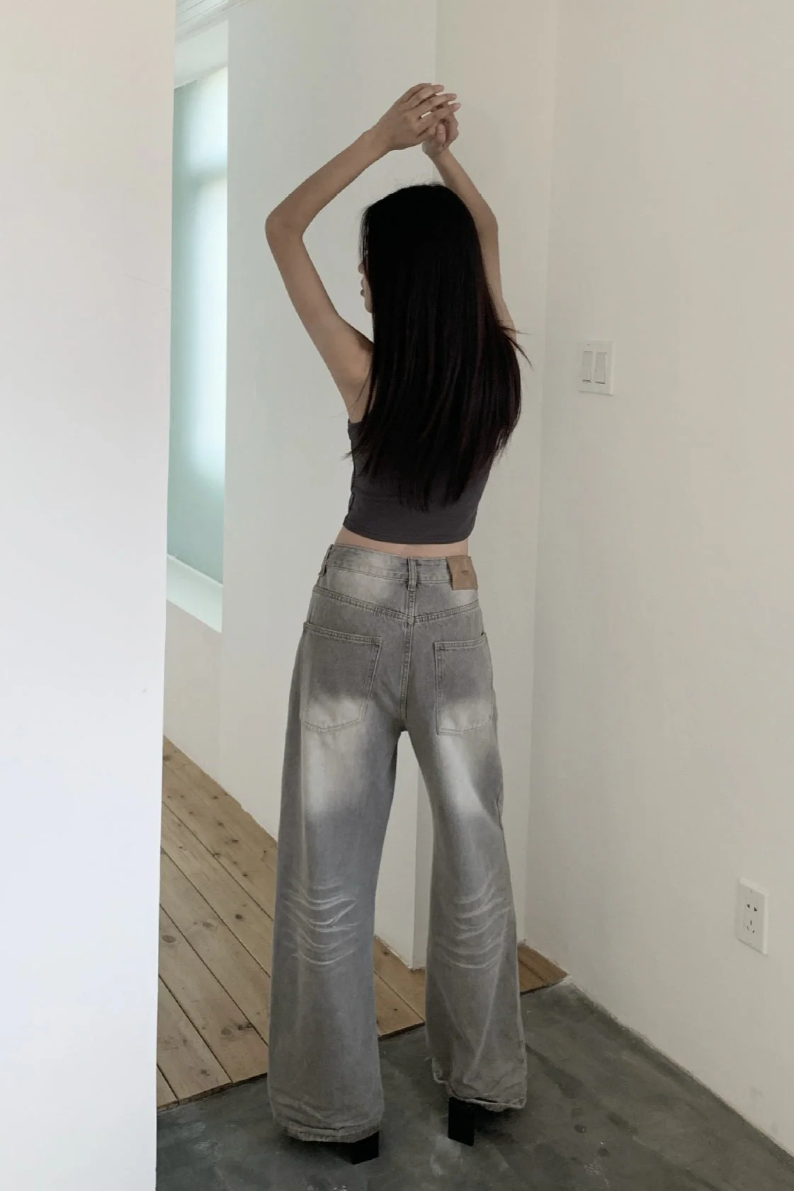 Vintage Washed Whisker Wide Leg Denim Jeans - Image 6