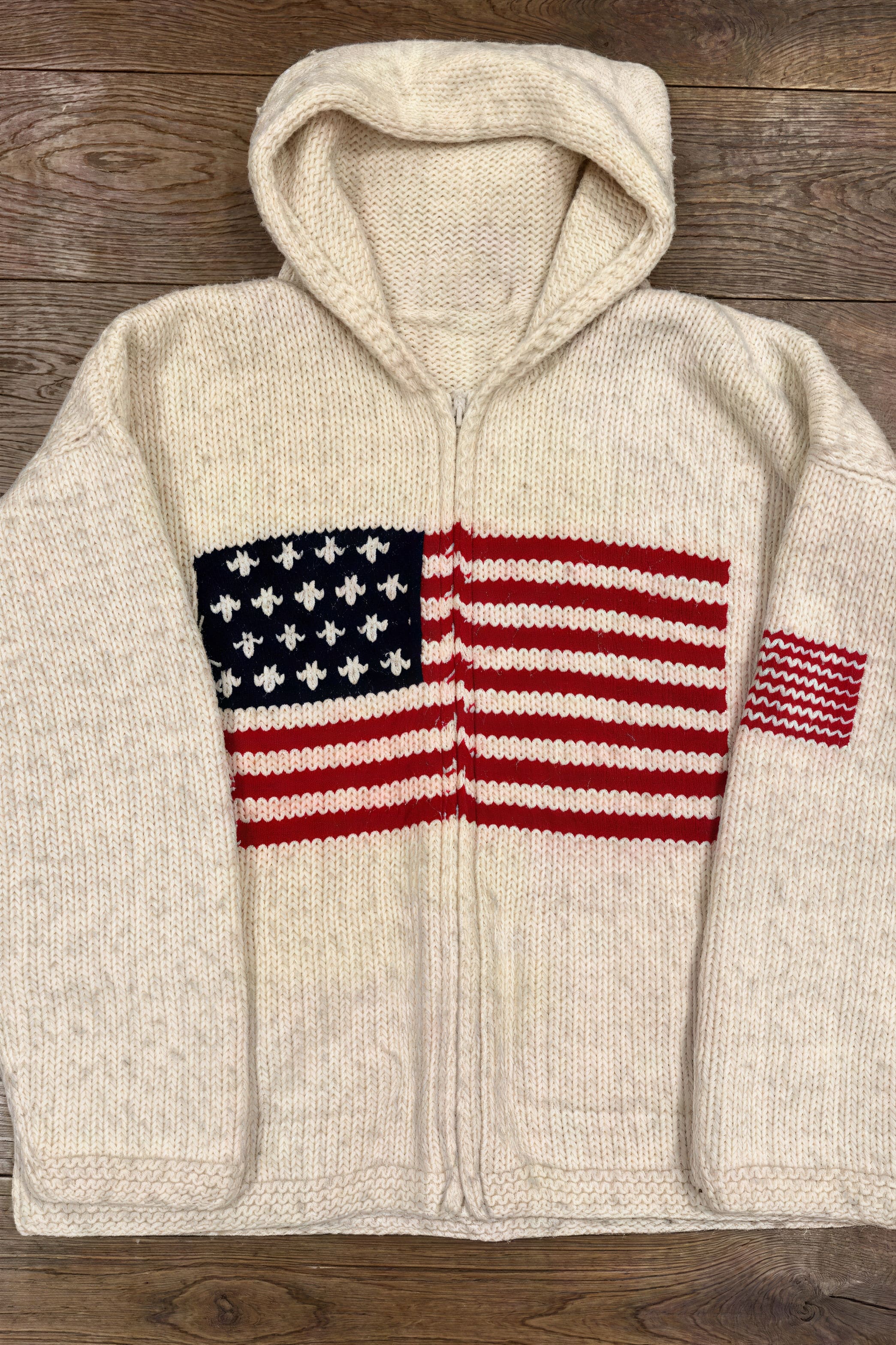 Warm Flag Print Stylish Knit Cardigan - Image 6