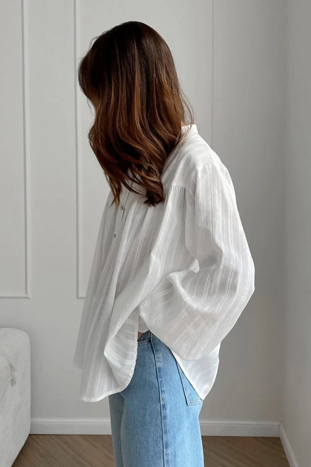 White Cotton Jacquard Stand Collar Blouse - Image 3