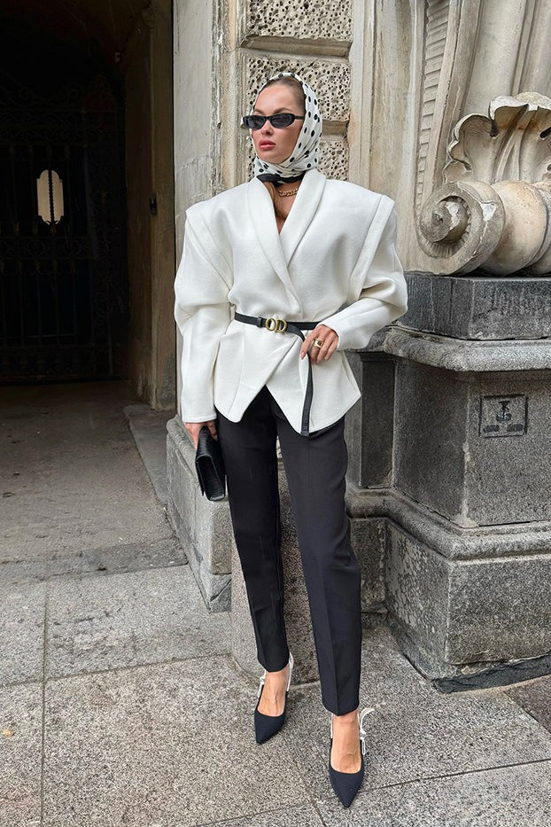 White Wool Thickened Belted Collared Mid-Coat - Image 6