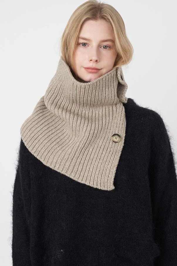 Wool Blend Solid Knitted Removable Buttoned Scarf - Image 5
