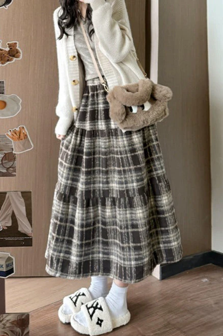 Wool Blend Tiered Plaid Skirt - Image 11