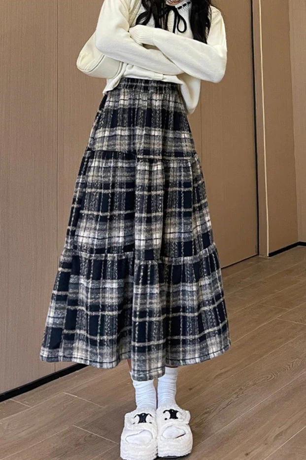 Wool Blend Tiered Plaid Skirt - Image 9