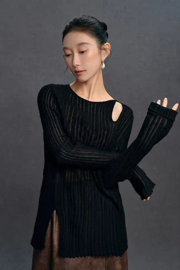 Yaohua Xiyan French Elegant Wool Openwork Ribbed Knit Top - Image 11
