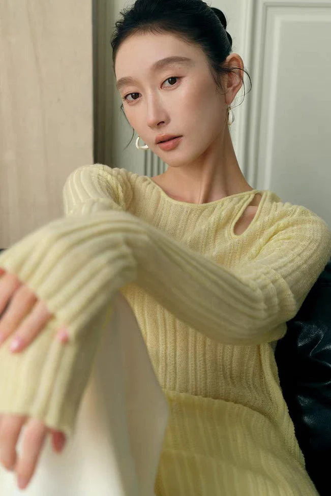 Yaohua Xiyan French Elegant Wool Openwork Ribbed Knit Top - Image 2