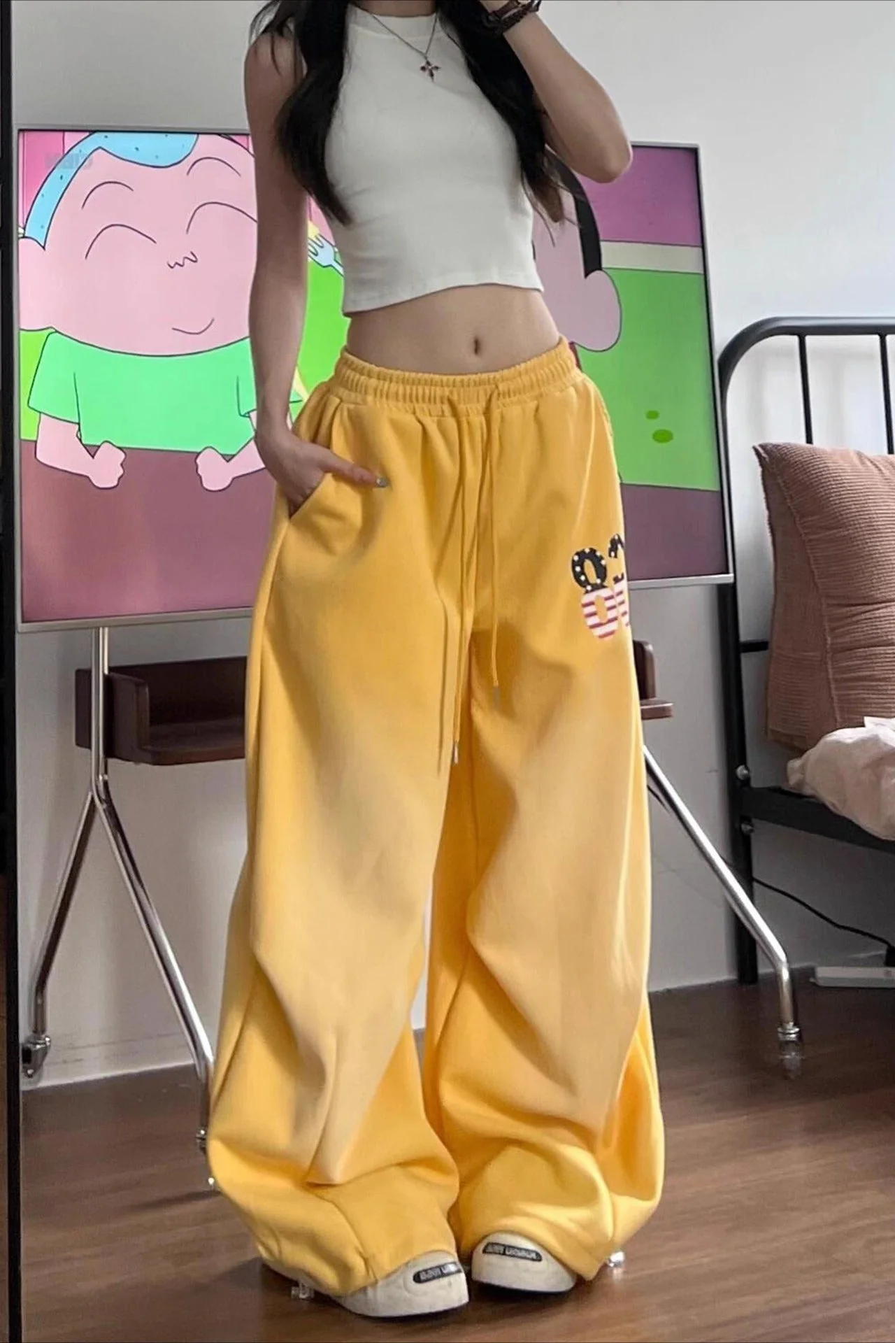 Yellow Graphic Loose Casual Sweat Pants - Image 3