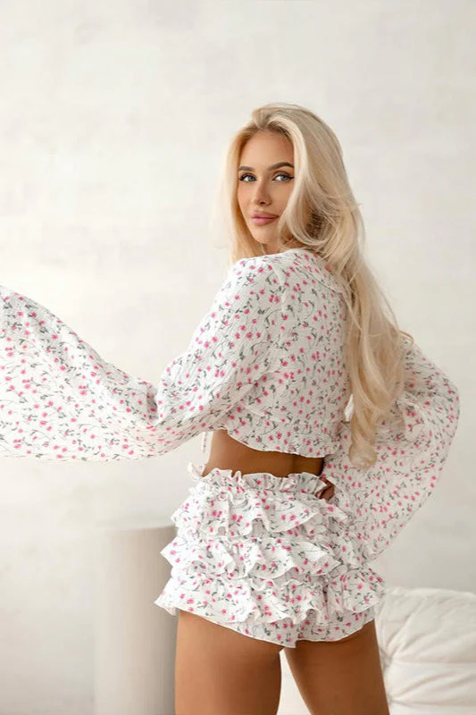 Floral Tie Front Cropped Long Sleeve Ruffled Top Cake Shorts Two Piece Set - Image 3