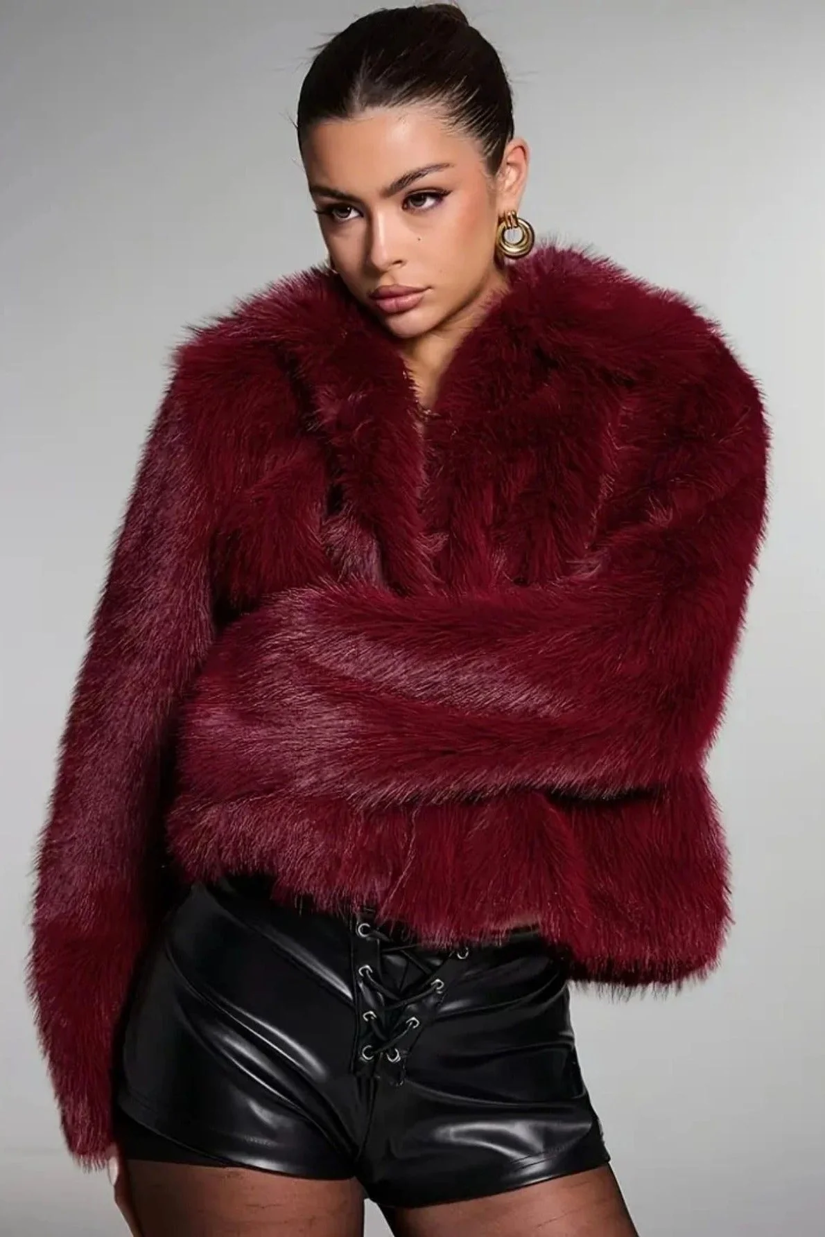 Vintage Elegant Faux Fur Buttoned Long-Sleeve Coat - Image 4