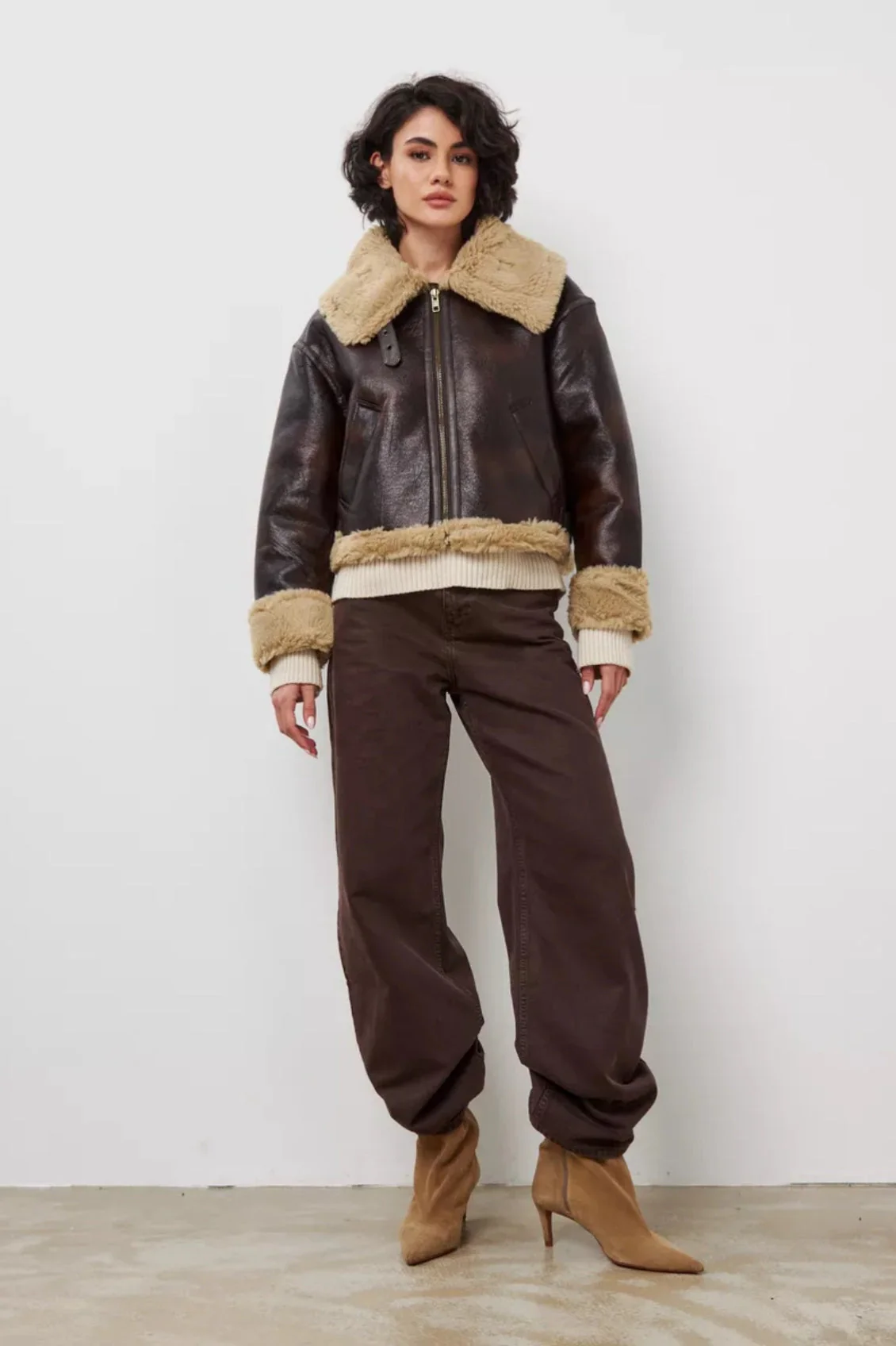 Vintage Faux Fur Collared Short Coat - Image 5