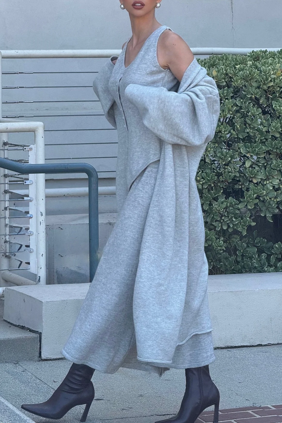 Vintage Gray Knit Jacket Vest & Maxi Skirt Three Piece Set - Image 5