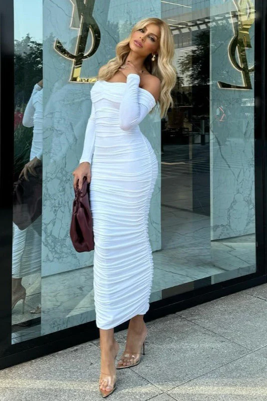 Solid Color Off-Shoulder Ruched Long Sleeve Maxi Dress - Image 2