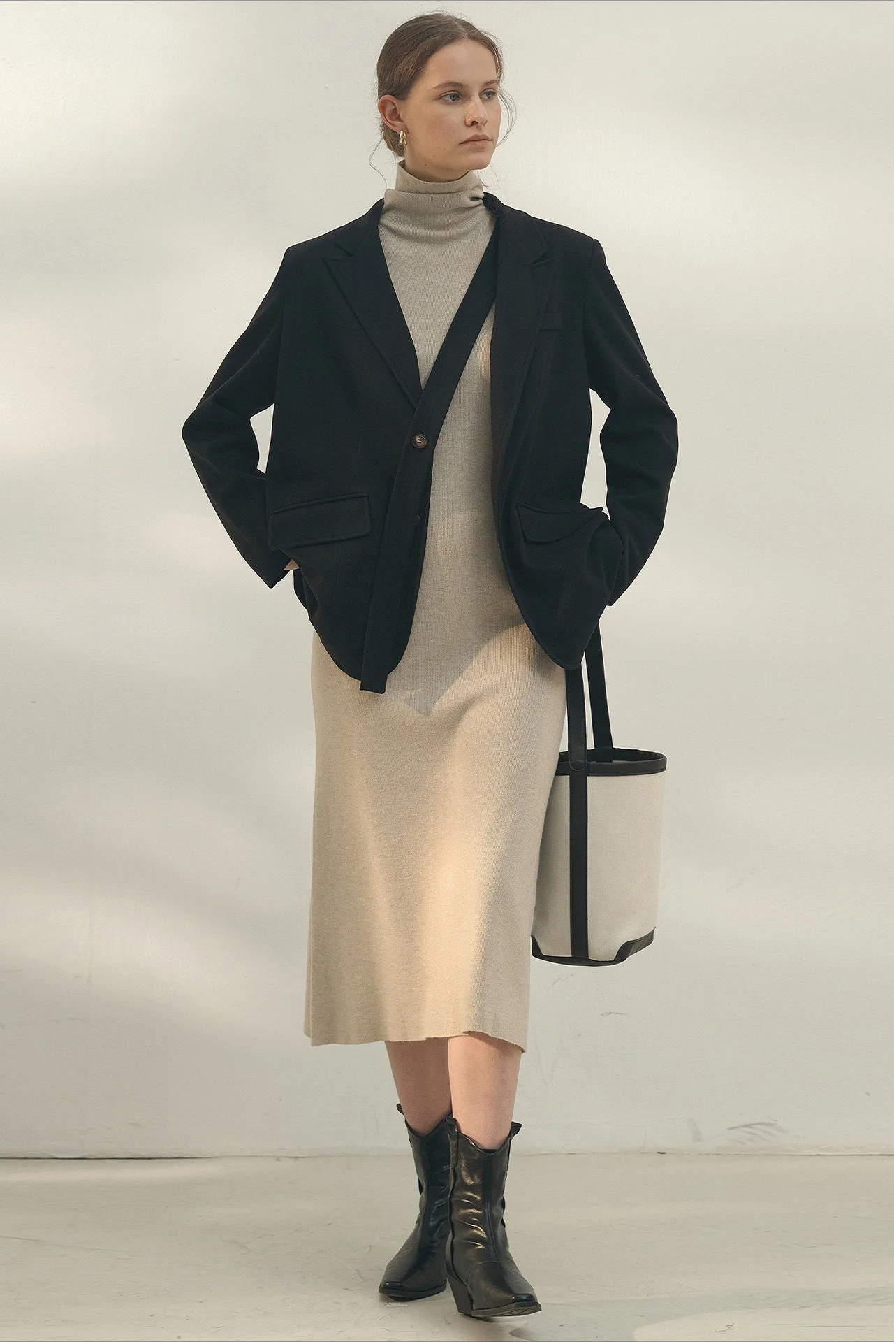 Vintage Single-Breasted Blazer - Image 4