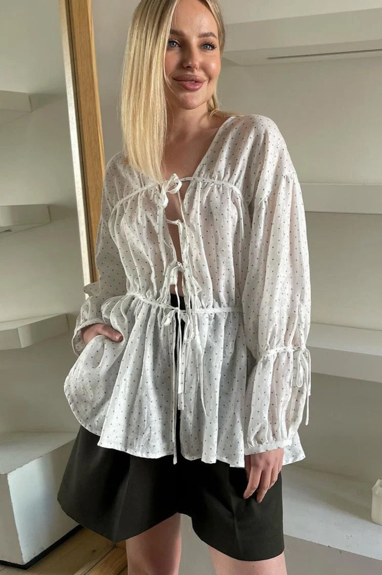 Loose Fit V-Neck Tie Long Sleeve Crop Top - Image 2