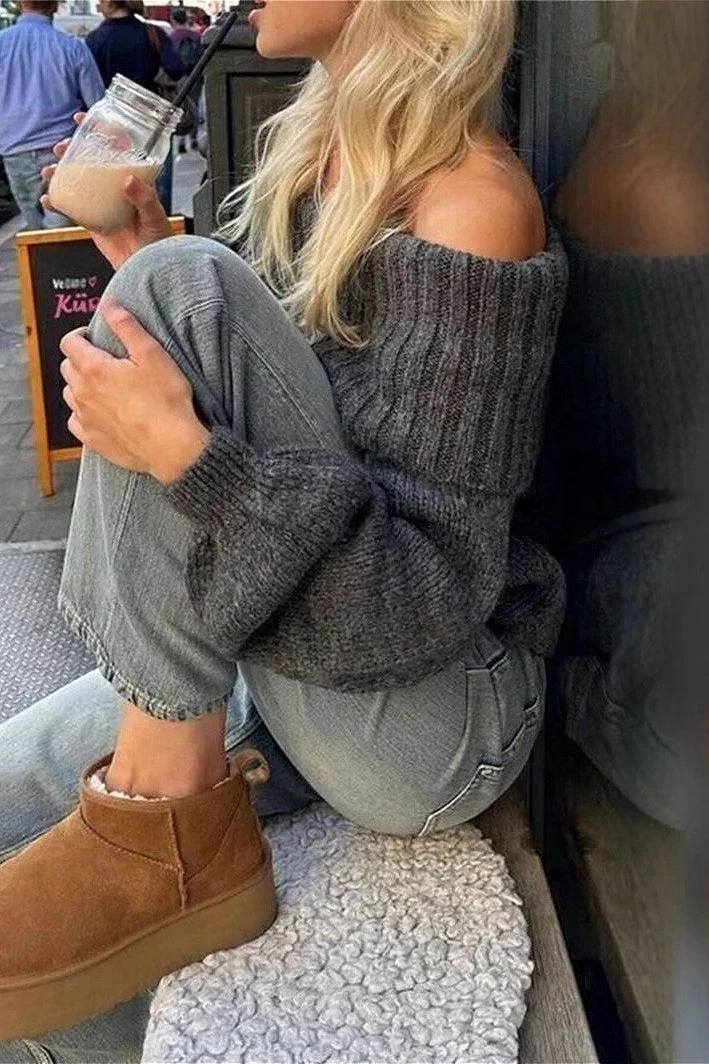 Vintage Off-Shoulder Fitted Long Sleeve Sweater - Image 4