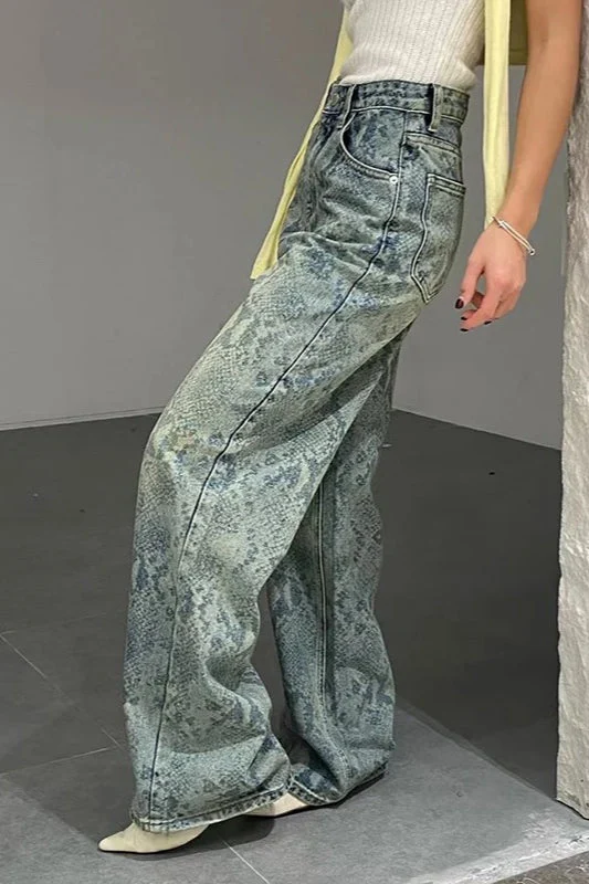 Serpentine Print Low Waist Straight Leg Jeans - Image 3