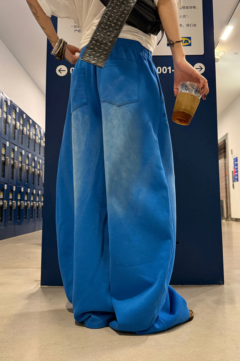 Y2K Oversized Blue Sweat Pant - Image 3