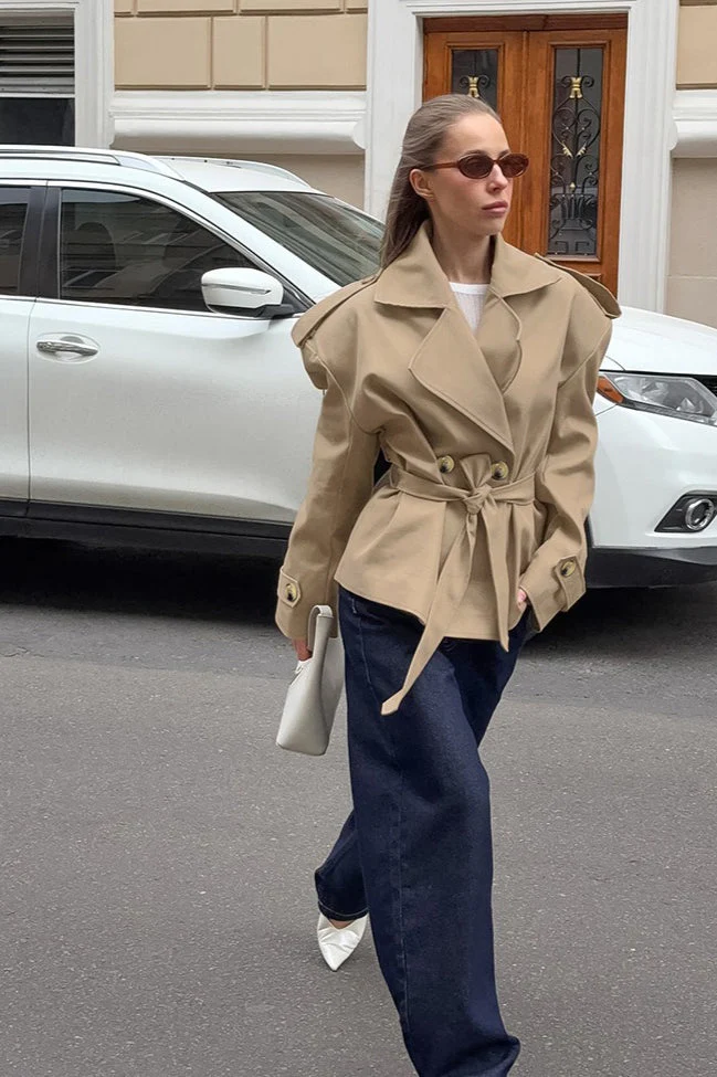 Fashionable Belted Trench Jacket - Image 4