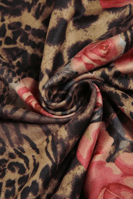 Contrast Print High Neck Blouse - Image 4